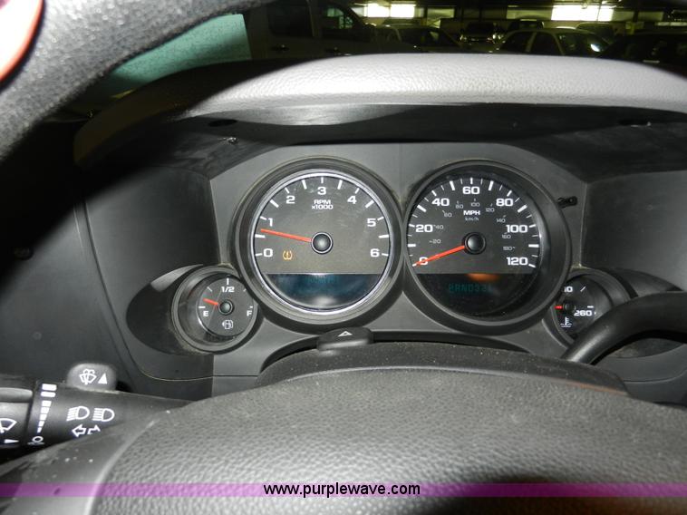 image for item A3942 2008 Chevrolet Silverado 1500 Extended Cab pickup truck