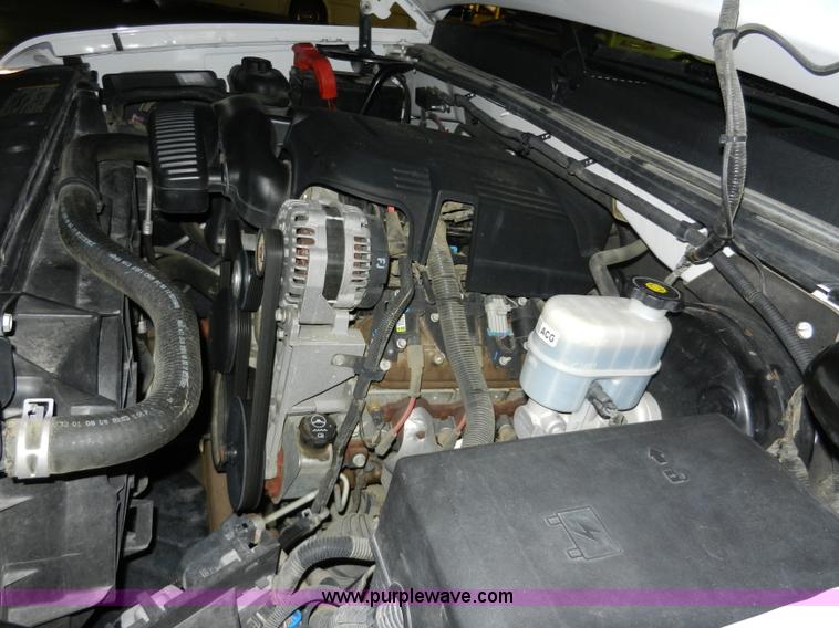 image for item A3942 2008 Chevrolet Silverado 1500 Extended Cab pickup truck