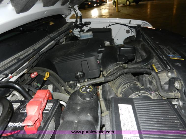 image for item A3942 2008 Chevrolet Silverado 1500 Extended Cab pickup truck