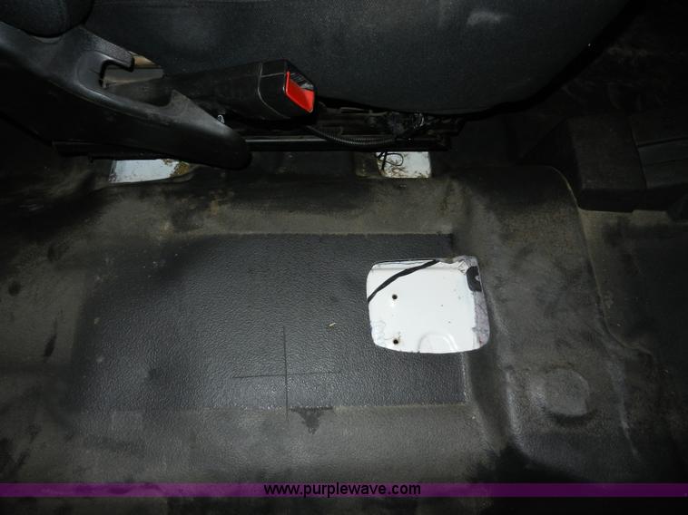 image for item A3942 2008 Chevrolet Silverado 1500 Extended Cab pickup truck