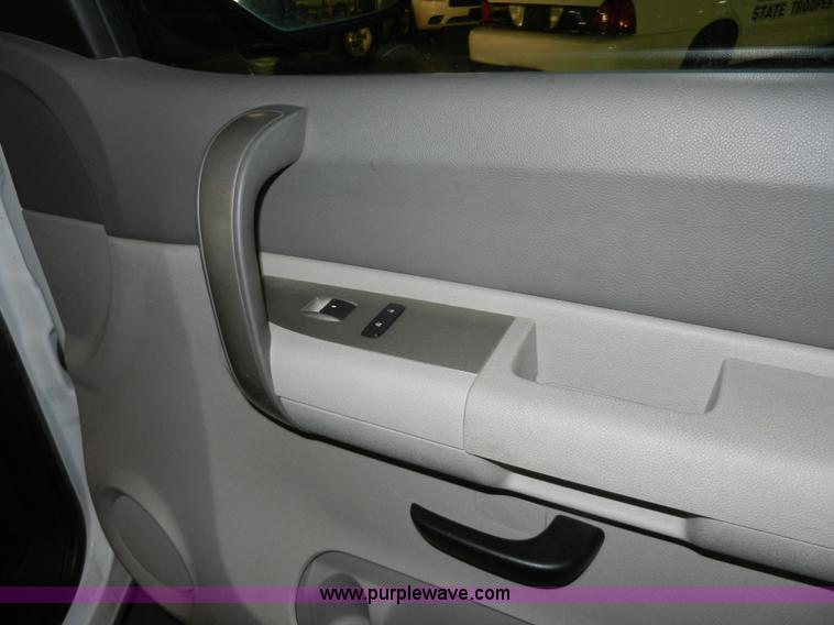 image for item A3942 2008 Chevrolet Silverado 1500 Extended Cab pickup truck
