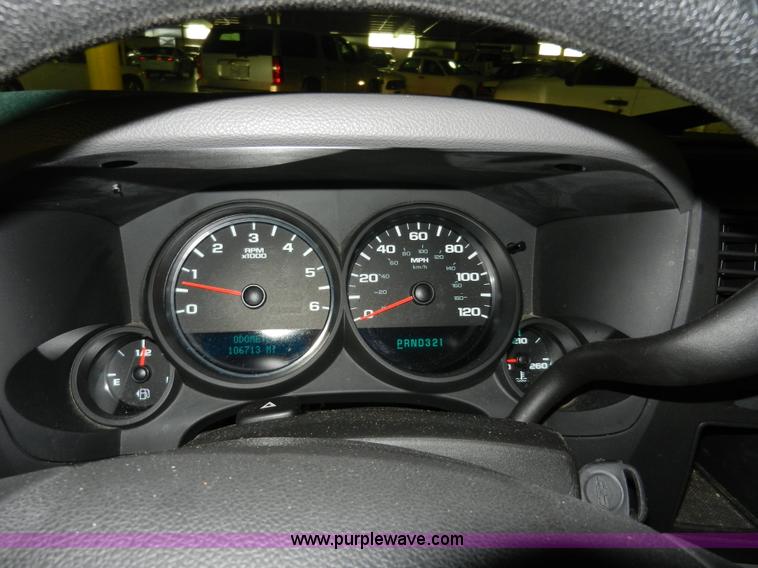 image for item A3943 2008 Chevrolet Silverado 1500 Extended Cab pickup truck