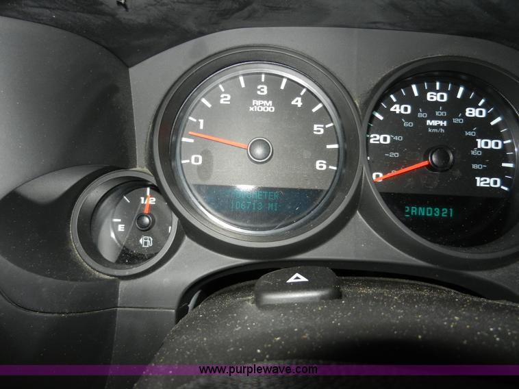 image for item A3943 2008 Chevrolet Silverado 1500 Extended Cab pickup truck