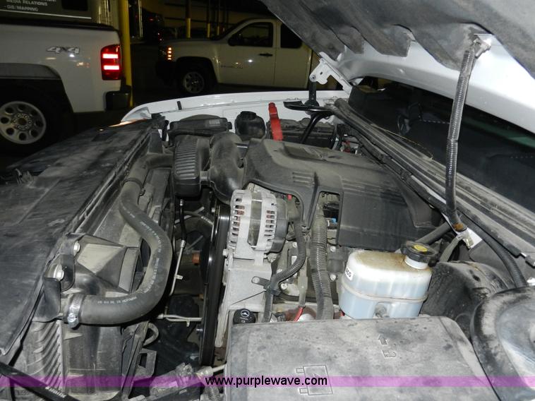 image for item A3943 2008 Chevrolet Silverado 1500 Extended Cab pickup truck
