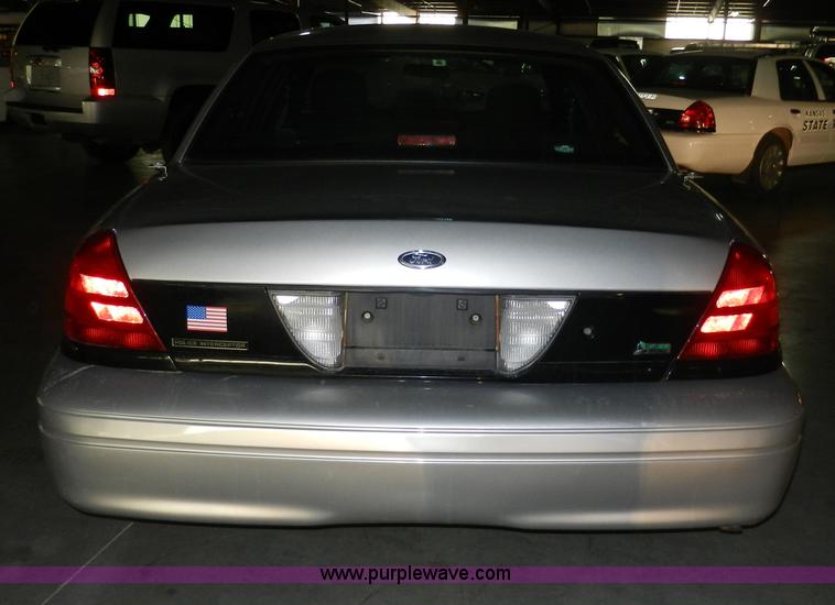 image for item A3944 2009 Ford Crown Victoria Police Interceptor