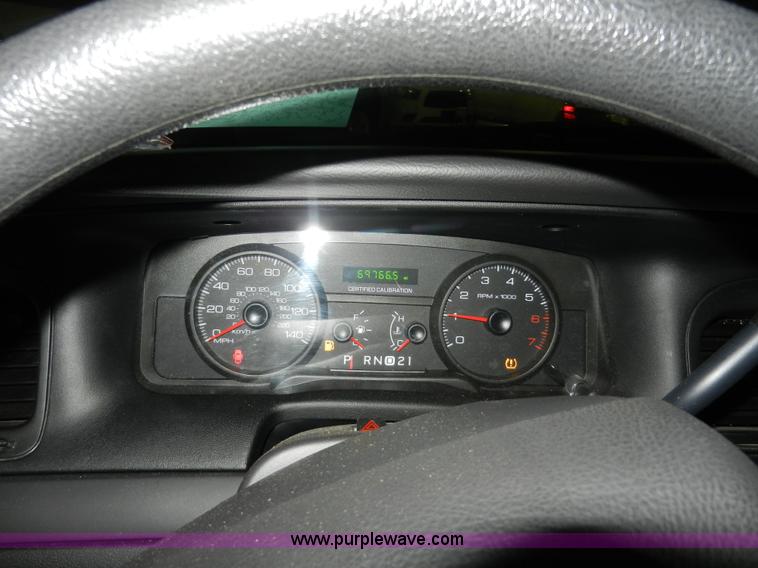 image for item A3944 2009 Ford Crown Victoria Police Interceptor