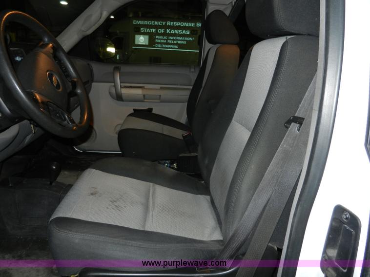 image for item A3945 2008 Chevrolet Silverado 1500 Extended Cab pickup truck
