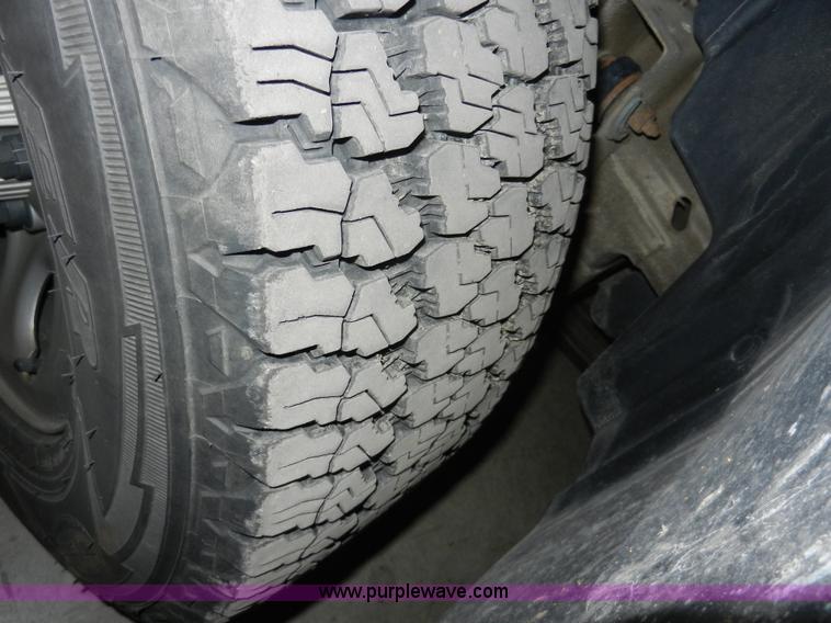 image for item A3945 2008 Chevrolet Silverado 1500 Extended Cab pickup truck
