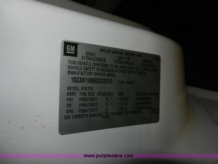 image for item A3945 2008 Chevrolet Silverado 1500 Extended Cab pickup truck
