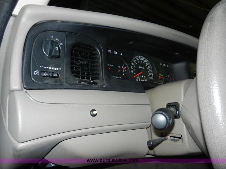 image for item A3947 2005 Ford Crown Victoria Police Interceptor