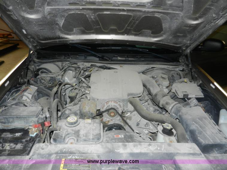 image for item A3947 2005 Ford Crown Victoria Police Interceptor