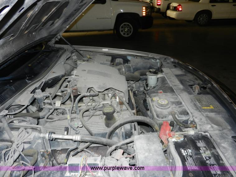 image for item A3947 2005 Ford Crown Victoria Police Interceptor
