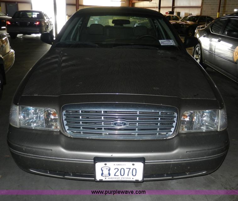 image for item A3948 2005 Ford Crown Victoria Police Interceptor