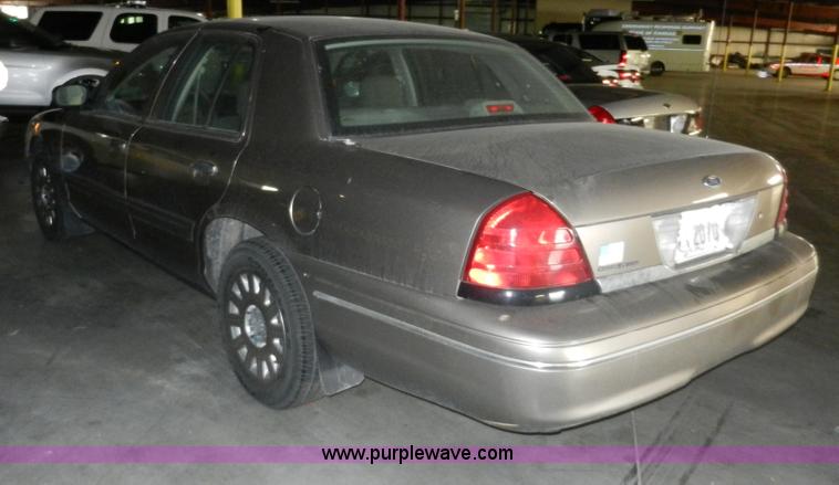image for item A3948 2005 Ford Crown Victoria Police Interceptor