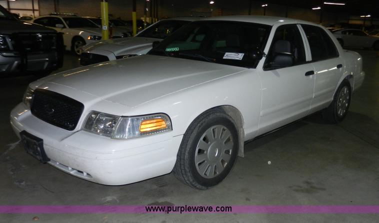 image for item A3954 2008 Ford Crown Victoria Police Interceptor