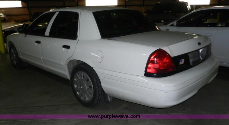 image for item A3954 2008 Ford Crown Victoria Police Interceptor