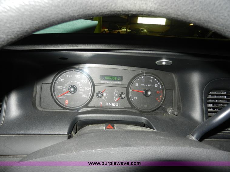 image for item A3954 2008 Ford Crown Victoria Police Interceptor