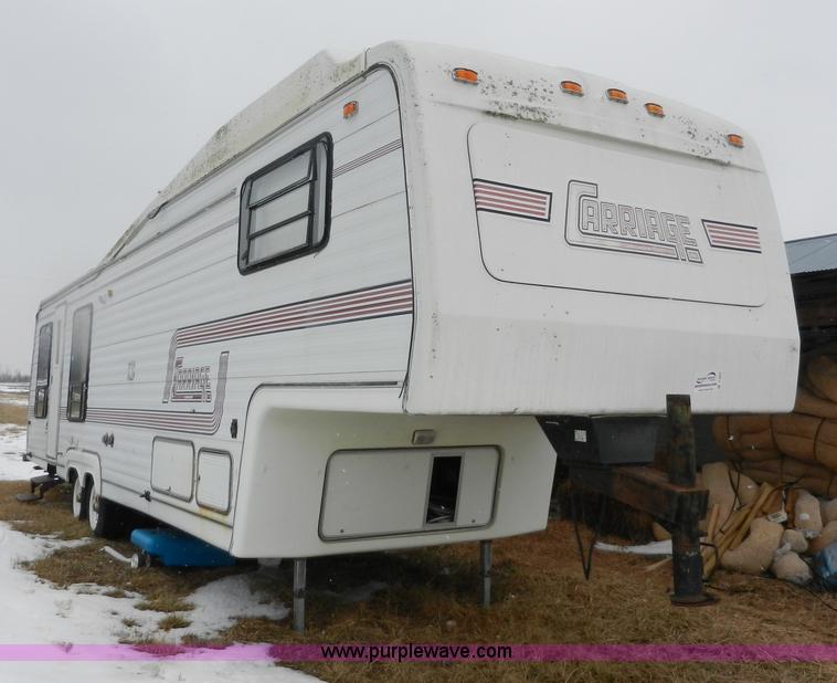 image for item A3924 1989 Carriage 35' gooseneck camper