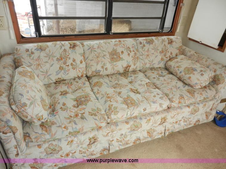 image for item A3924 1989 Carriage 35' gooseneck camper