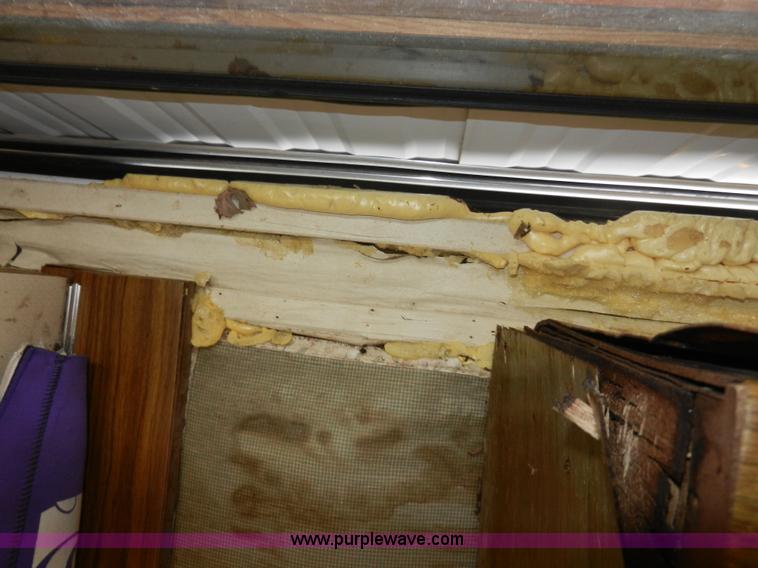 image for item A3924 1989 Carriage 35' gooseneck camper