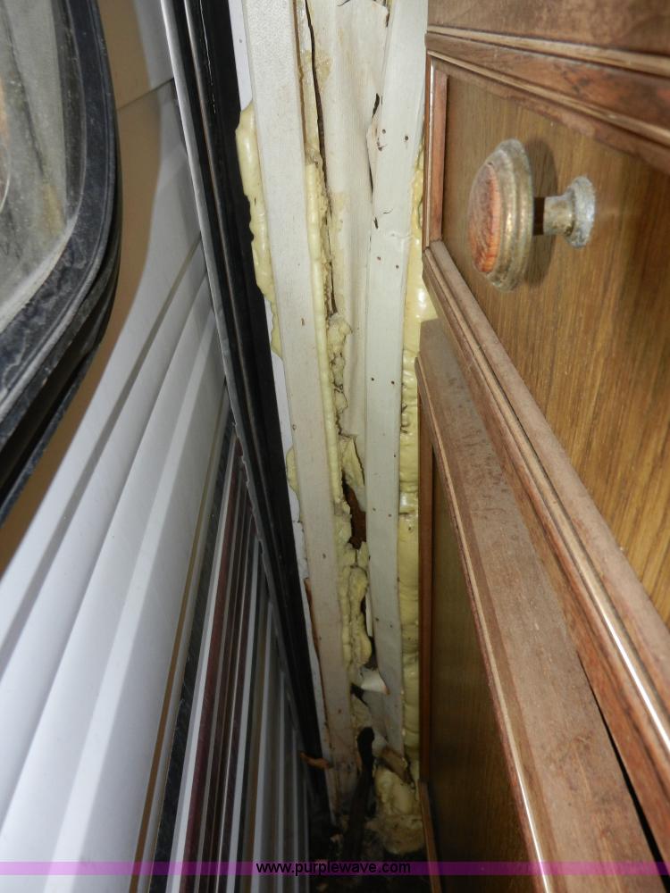 image for item A3924 1989 Carriage 35' gooseneck camper