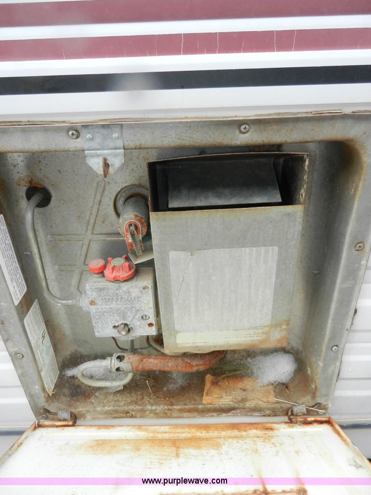 image for item A3924 1989 Carriage 35' gooseneck camper