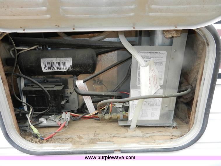 image for item A3924 1989 Carriage 35' gooseneck camper