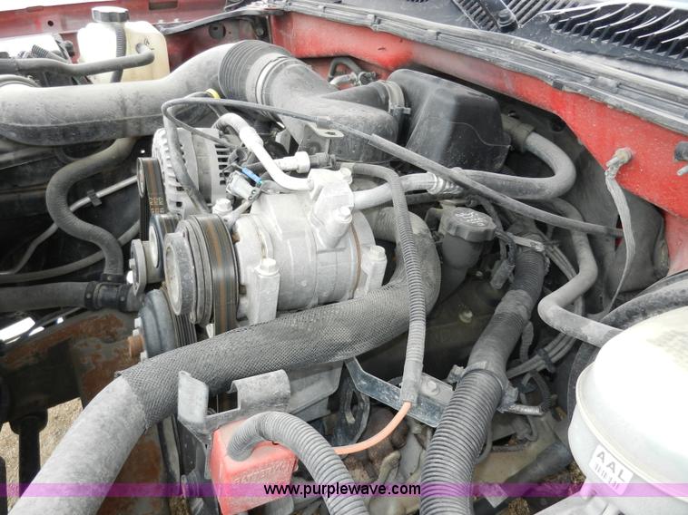 image for item A3931 2006 Chevrolet Silverado 1500 pickup truck