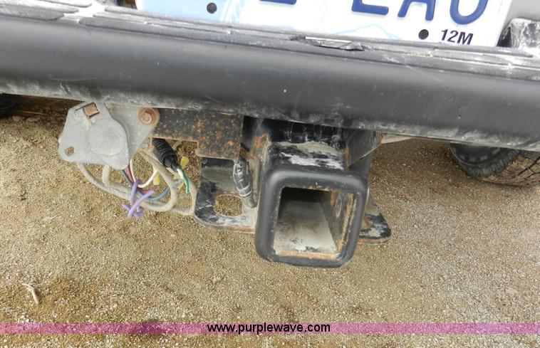 image for item A3931 2006 Chevrolet Silverado 1500 pickup truck