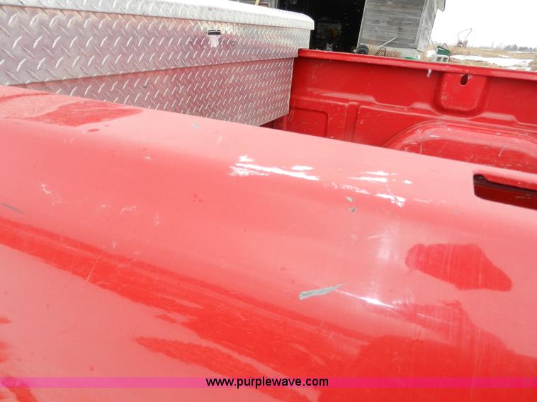 image for item A3931 2006 Chevrolet Silverado 1500 pickup truck