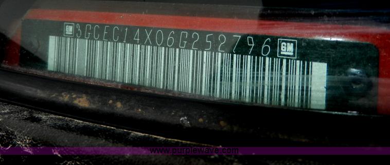 image for item A3931 2006 Chevrolet Silverado 1500 pickup truck