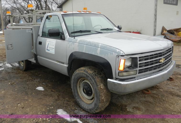 image for item A3949 1990 Chevrolet Cheyenne 3500 utility truck