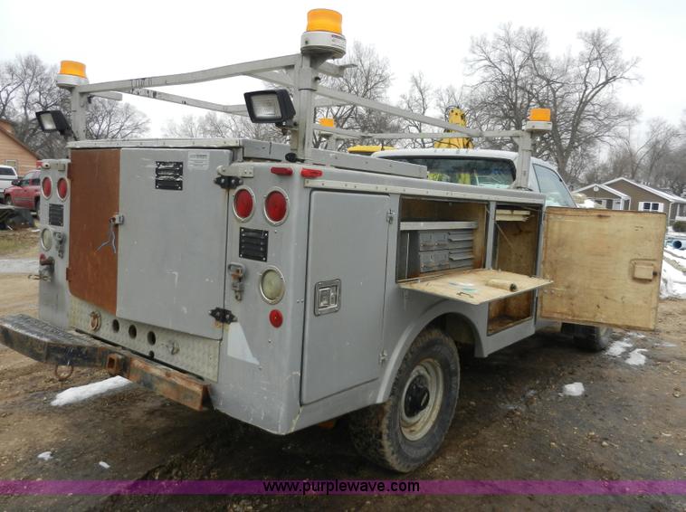 image for item A3949 1990 Chevrolet Cheyenne 3500 utility truck