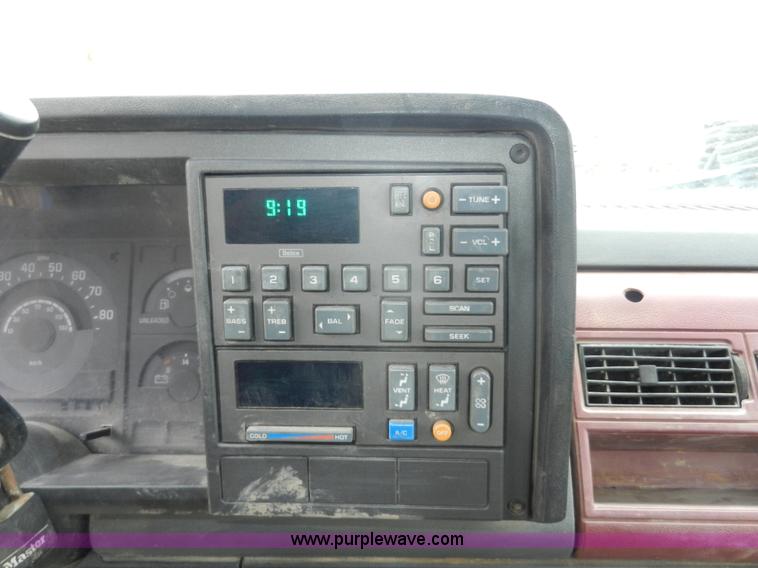 image for item A3949 1990 Chevrolet Cheyenne 3500 utility truck