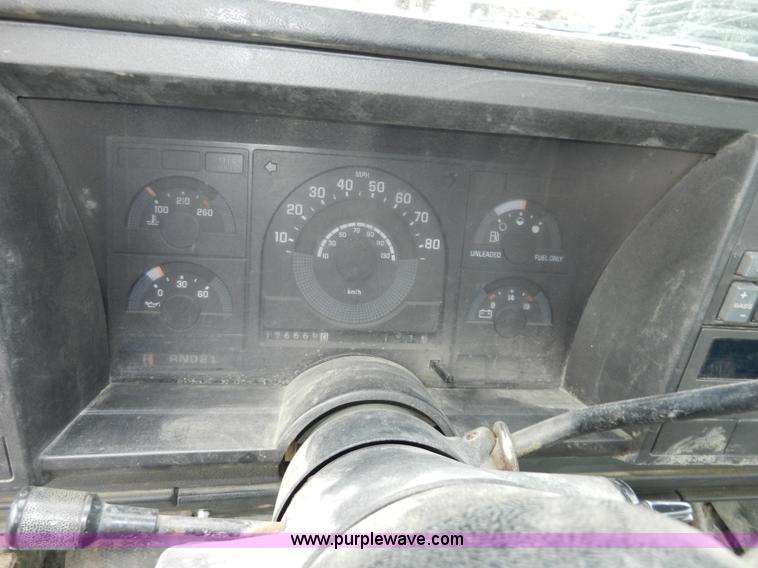 image for item A3949 1990 Chevrolet Cheyenne 3500 utility truck