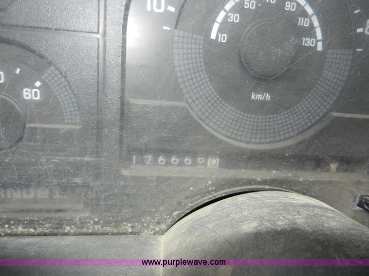 image for item A3949 1990 Chevrolet Cheyenne 3500 utility truck