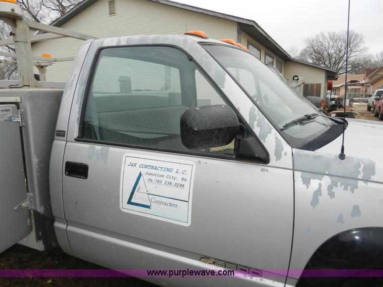 image for item A3949 1990 Chevrolet Cheyenne 3500 utility truck