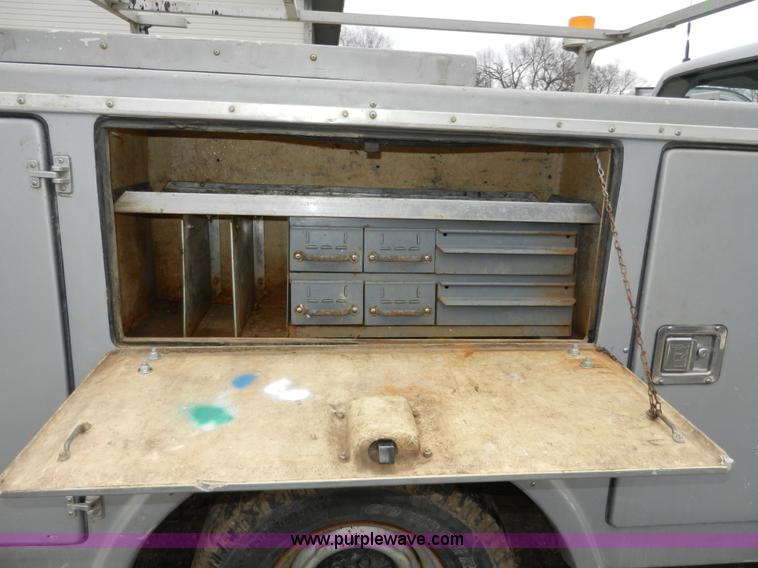 image for item A3949 1990 Chevrolet Cheyenne 3500 utility truck