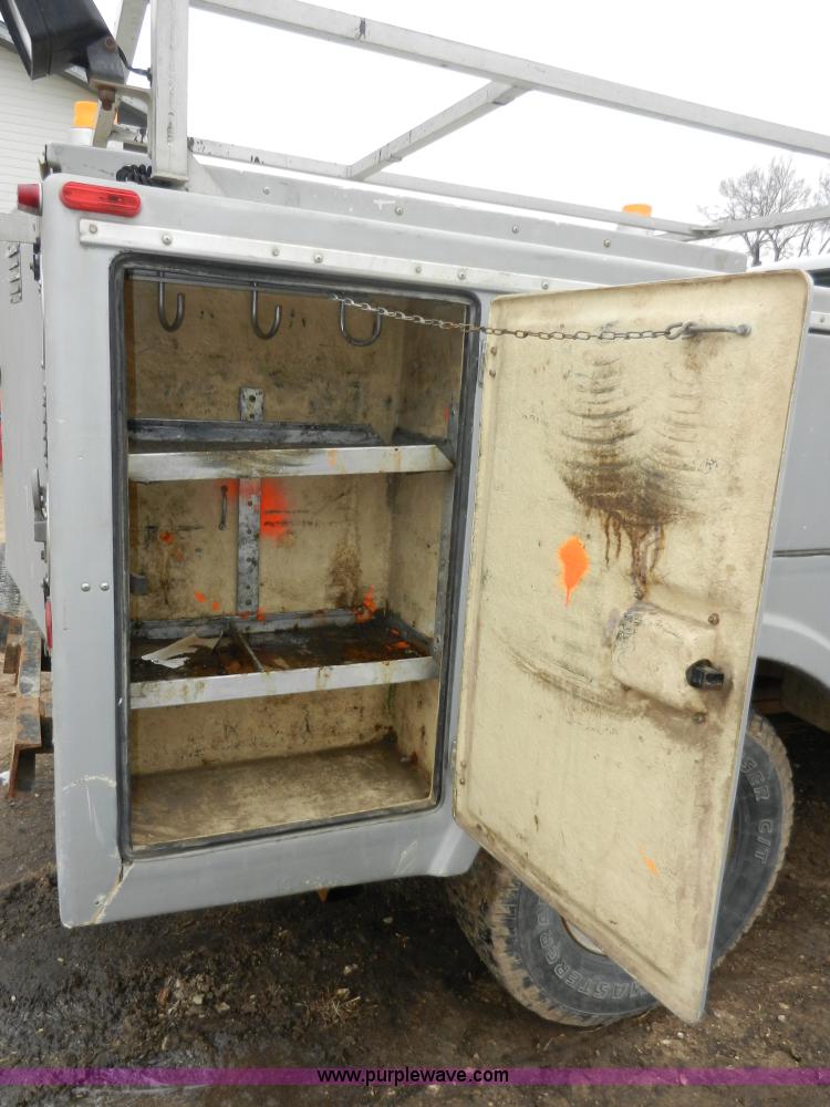 image for item A3949 1990 Chevrolet Cheyenne 3500 utility truck