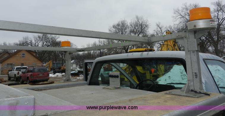 image for item A3949 1990 Chevrolet Cheyenne 3500 utility truck