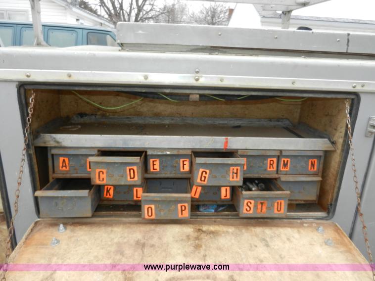 image for item A3949 1990 Chevrolet Cheyenne 3500 utility truck