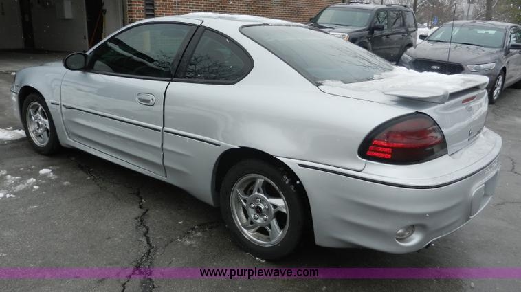 image for item A3955 2005 Pontiac Grand Am GT