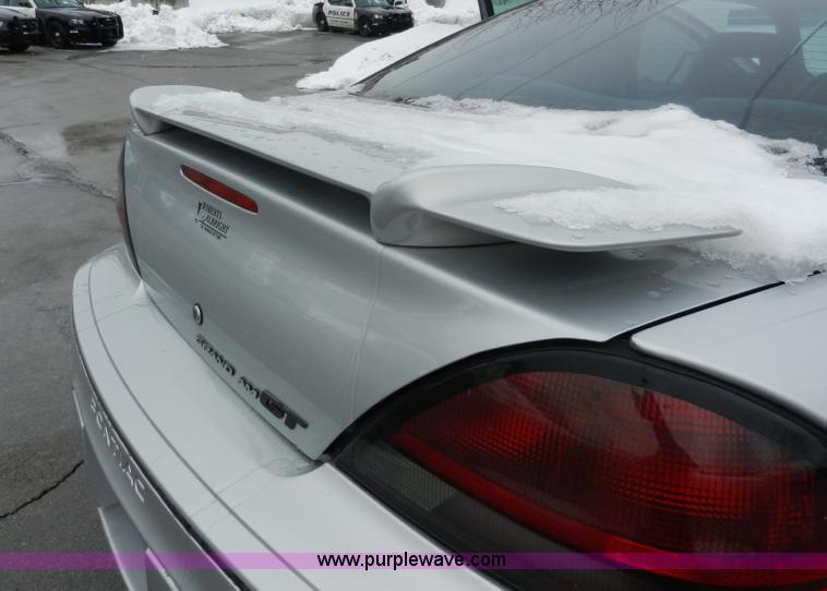 image for item A3955 2005 Pontiac Grand Am GT