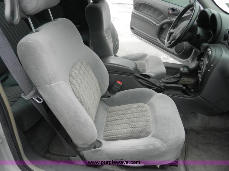 image for item A3955 2005 Pontiac Grand Am GT