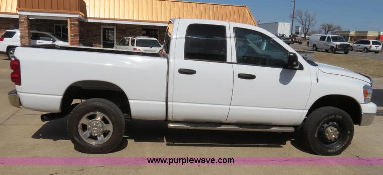 image for item B4556 2007 Dodge Ram 2500 HD SLT Quad Cab pickup truck