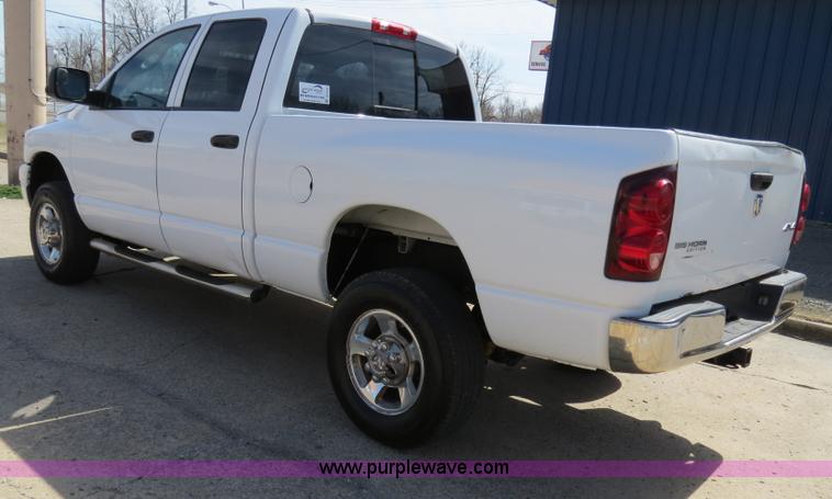 image for item B4556 2007 Dodge Ram 2500 HD SLT Quad Cab pickup truck