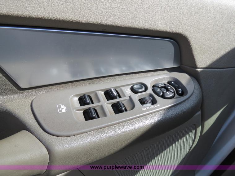 image for item B4556 2007 Dodge Ram 2500 HD SLT Quad Cab pickup truck