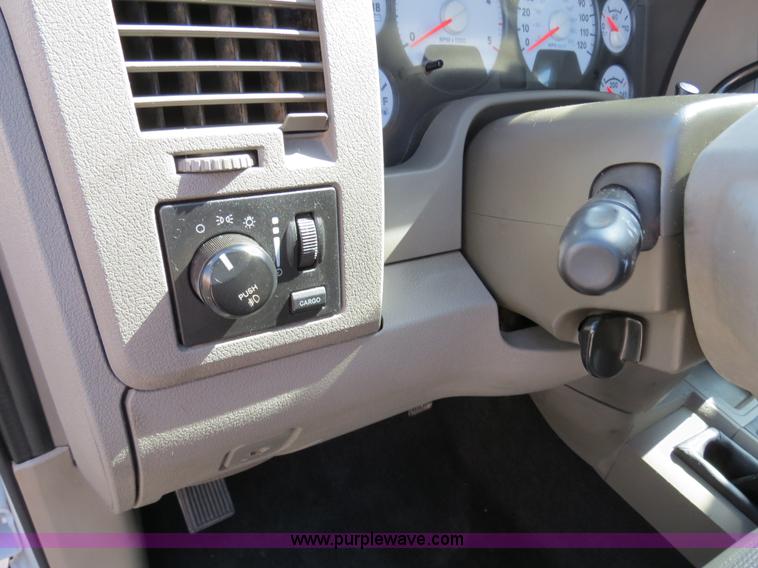 image for item B4556 2007 Dodge Ram 2500 HD SLT Quad Cab pickup truck