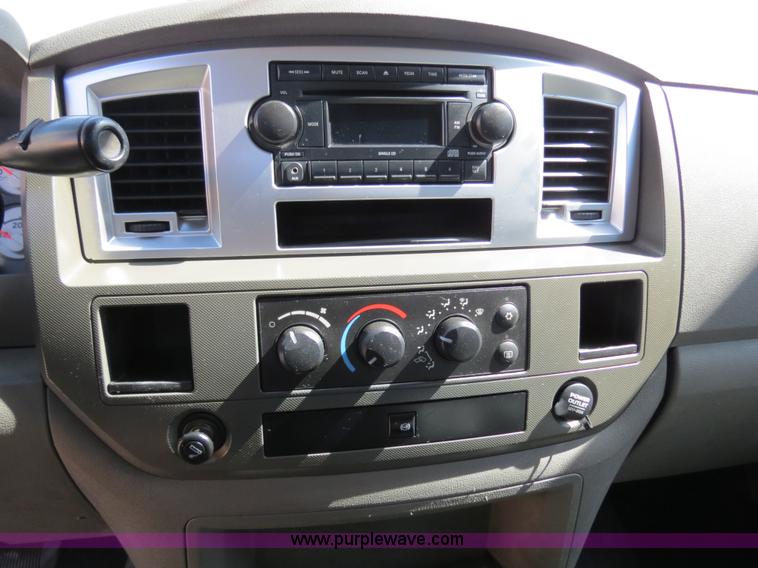 image for item B4556 2007 Dodge Ram 2500 HD SLT Quad Cab pickup truck