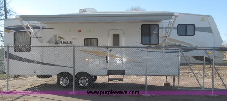 image for item B5280 2010 Jayco Eagle 30.5RLS Superlite camper